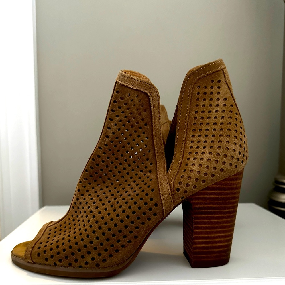 Lucky brand open toe heeled booties (size 8.5)